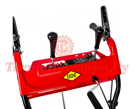 Снегоуборщик бензиновый DDE ST6563 Снегоуборщик бензиновый DDE ST6563