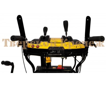Снегоуборщик бензиновый CHAMPION STT761E Снегоуборщик бензиновый CHAMPION STT761E