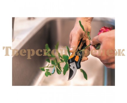 Ножницы для цветов FISKARS Solid™ SP14