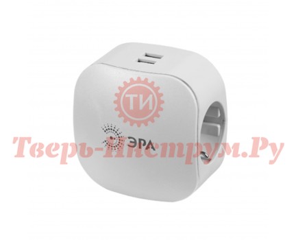 Разветвитель ЭРА SP-3e-USB-2A на 3 розетки + 2 USB 