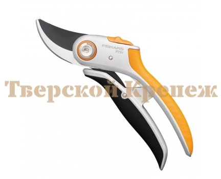 Секатор плоскостной металлический FISKARS Plus™ PowerLever P751 Секатор плоскостной металлический FISKARS Plus™ PowerLever P751