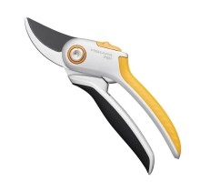 Секатор плоскостной металлический FISKARS Plus™ P531