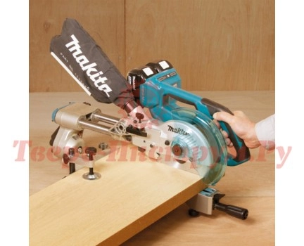Аккумуляторная торцовочная пила MAKITA DLS714NZ