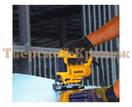 Лобзик DEWALT DWE349B-KS