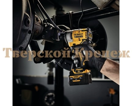 Аккумуляторный ударный гайковерт DEWALT DCF903P1-QW Аккумуляторный ударный гайковерт DEWALT DCF903P1-QW