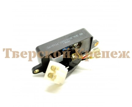 Блок АВР генератора 220V 2.0-3.0 кВт, прямоугольный Блок АВР генератора 220V 2.0-3.0 кВт, прямоугольный
