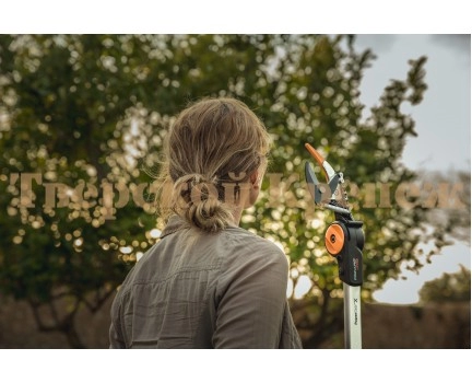Сучкорез телескопический FISKARS PowerGear™ X UPX82 Сучкорез телескопический FISKARS PowerGear™ X UPX82