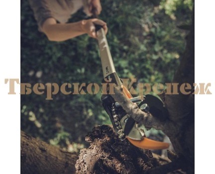 Сучкорез телескопический FISKARS PowerGear™ X UPX82 Сучкорез телескопический FISKARS PowerGear™ X UPX82